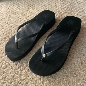 Tory Burch Platform sandal flip flop